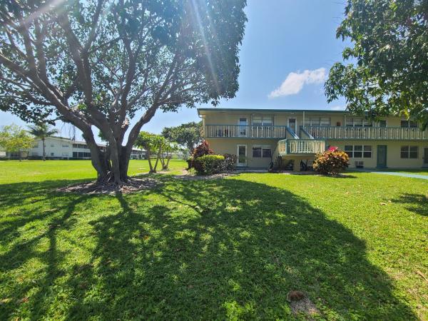 Dorchester At Century Village, 93 Dorchester E, West Palm Beach, Florida 33417, image 1