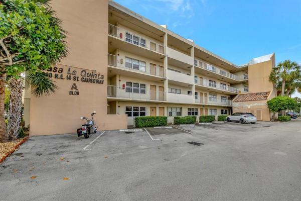 Casa La Quinta, 2840 NE 14th St #108a, Pompano Beach, Florida 33062, image 1
