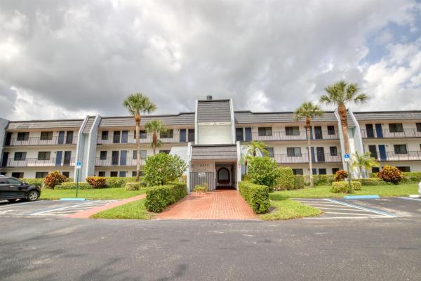 D'Este Court At The Fountains Of Palm Beach, 4272 Deste Ct #305, Lake Worth Beach, Florida 33467, image 1