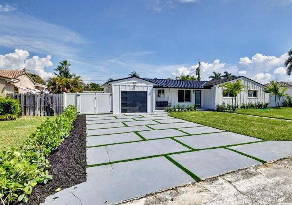 Bonniecrest, 15 NE 16th St, Delray Beach, Florida 33444, image 1