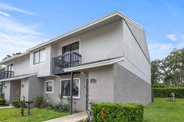 Canalakes, 901 Riverside Dr, Greenacres, Florida 33463, image 1