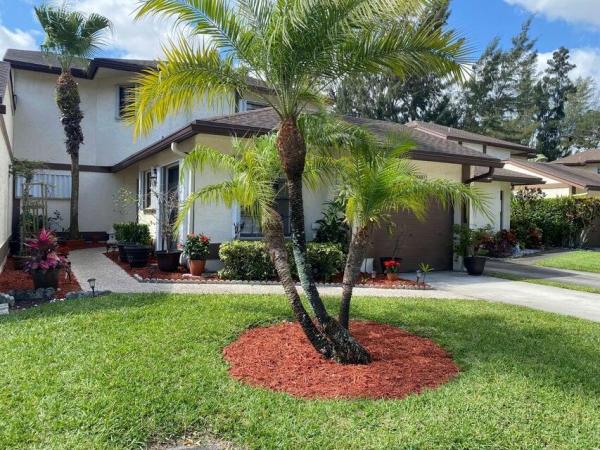 Boca Ridge Glen, 20803 Boca Ridge Dr, Boca Raton, Florida 33428, image 1