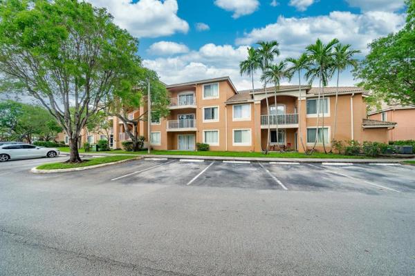 The Courtyards At Davie, 6952 SW 39th St #C303, Davie, Florida 33314, image 1