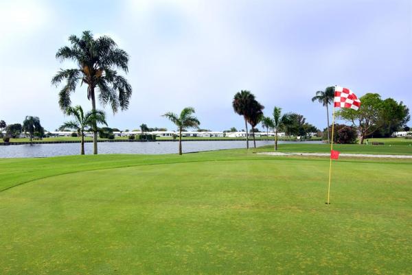 Leisureville Golf Lane, 2017 SW Golf Ln #113, Boynton Beach, Florida 33426, image 1