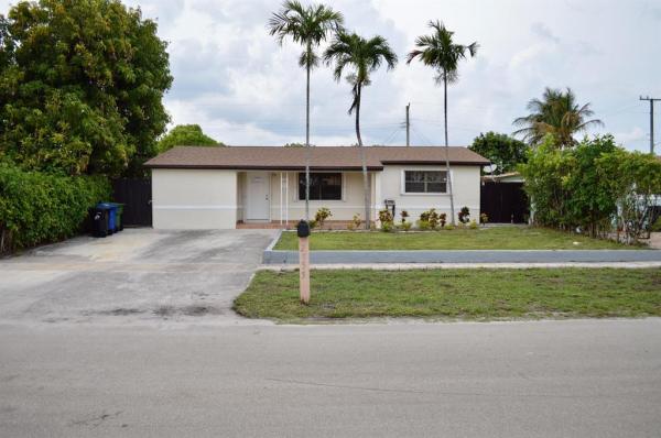 Melrose Park Estates, 2855 SW 10th St, Fort Lauderdale, Florida 33312, image 1