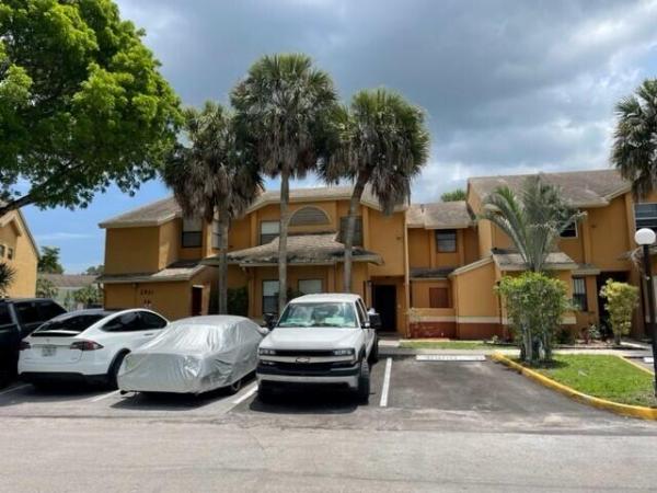 The Circle Villas, 2521 NW 56th Ave #4-26, Lauderhill, Florida 33313, image 1