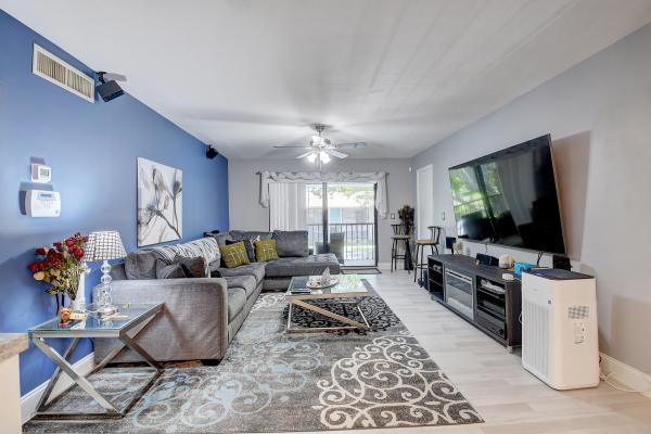 Bent Tree Gardens West, 9930 Pineapple Tree Dr #211, Boynton Beach, Florida 33436, image 1