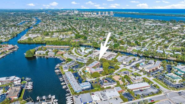 Southwind Circle, 327 Southwind Dr #301, North Palm Beach, Florida 33408, image 1