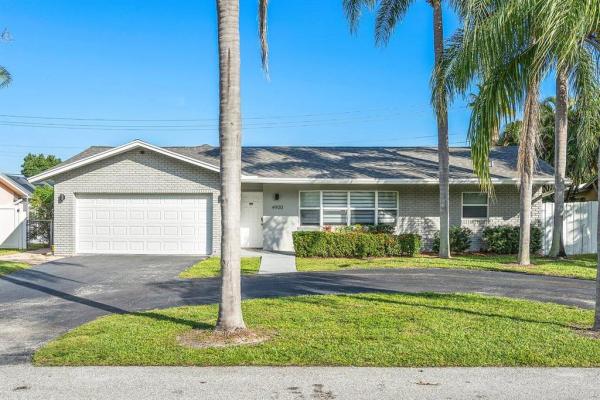 University Heights, 4900 NW 5th Ave, Boca Raton, Florida 33431, image 1