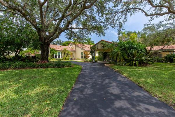 Las Casitas, 2287 Las Casitas Dr, Wellington, Florida 33414, image 1