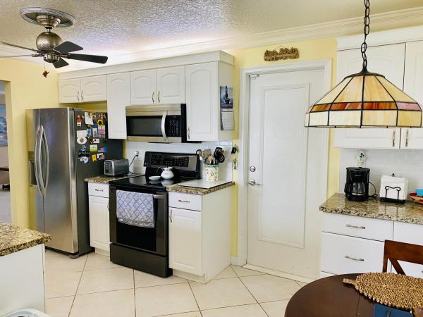 Palm Beach Leisureville, 2113 SW 13th Pl, Boynton Beach, Florida 33426, image 1
