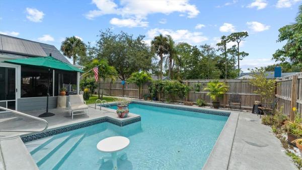 Tree Tops Of Wellington, 465 Oak Shadow Way, Wellington, Florida 33414, image 1