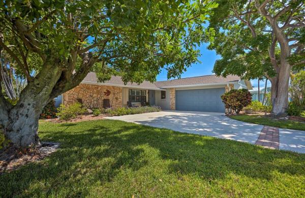 Surfside, 1902 Eucalyptus Ave, Fort Pierce, Florida 34949, image 1