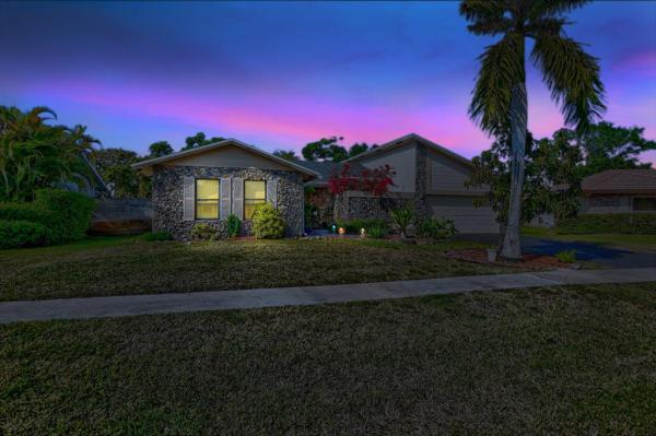 Indian Head At Loggers Run, 20888 Sugarloaf Ln, Boca Raton, Florida 33428, image 1