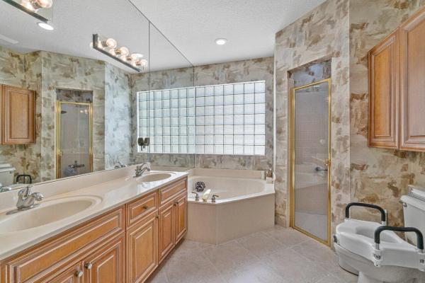 Ventura, 5360 Ventura Dr, Delray Beach, Florida 33484, image 2