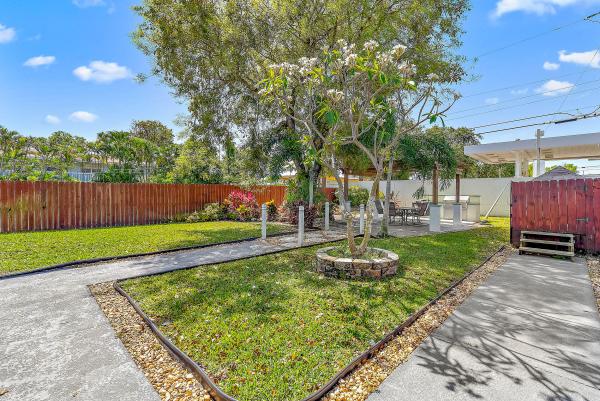 Central Park, 114 SE 14th Ave, Boynton Beach, Florida 33435, image 2