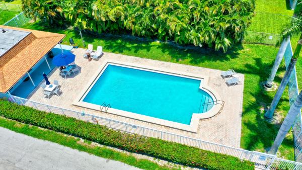 Harbour Hall Inlet Club 2, 689 NE 6th Ct #4010, Boynton Beach, Florida 33435, image 2