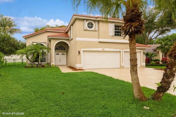 Lee's Crossing, 140 W Lee Rd, Delray Beach, Florida 33445, image 1