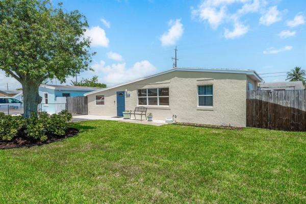 Englewood Manor, 3026 French Ave, Lake Worth Beach, Florida 33461, image 1