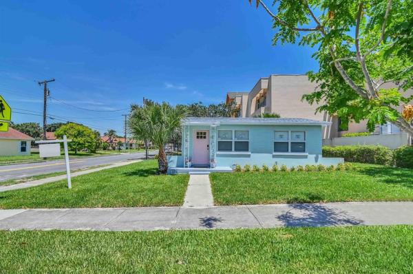 Freshwater, 827 10th St, West Palm Beach, Florida 33401, image 1