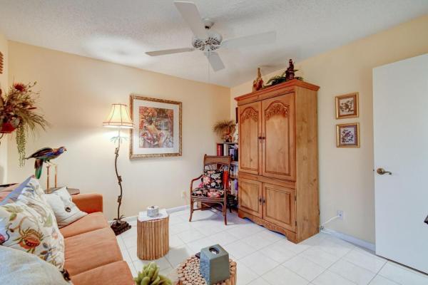 Huntington Lakes 1, 6585 Kensington Ln #305, Delray Beach, Florida 33446, image 2