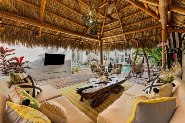 Dell Park, 111 NE 12th St, Delray Beach, Florida 33444, image 1