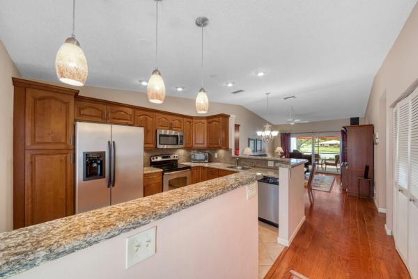 Greenleaf At Whisper Walk, 18828 Argosy Dr, Boca Raton, Florida 33496, image 2