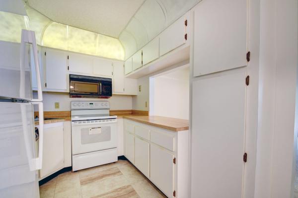 Pine Ridge At Delray Beach, 13870 Oneida Dr #F2, Delray Beach, Florida 33446, image 2