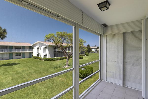 Sterling Village, 880 Horizons W #202, Boynton Beach, Florida 33435, image 2