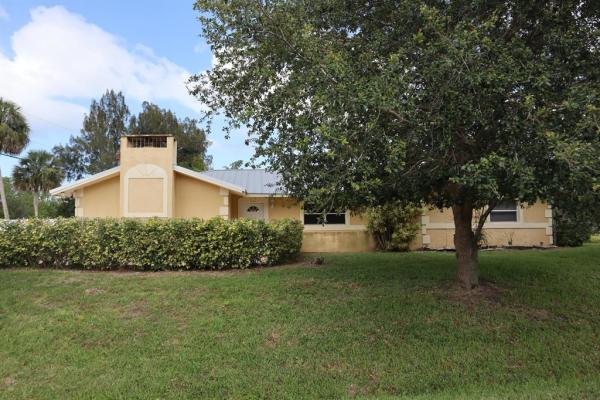 Hartman Heights, 800 S 40th Ct, Fort Pierce, Florida 34947, image 1