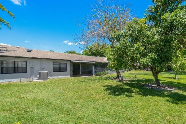 Indian Trail Villas, 4 S Mahoris Dr, Royal Palm Beach, Florida 33411, image 1