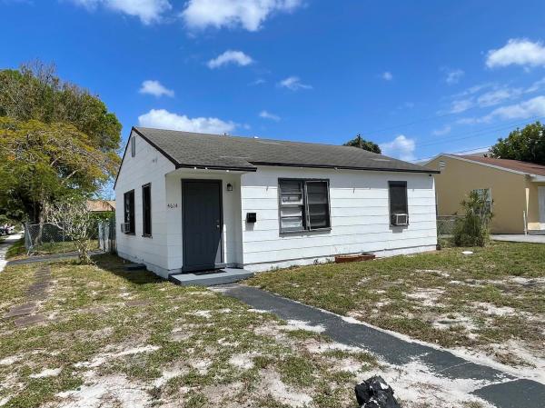 Northwood, 4614 Pinewood Ave, West Palm Beach, Florida 33407, image 1