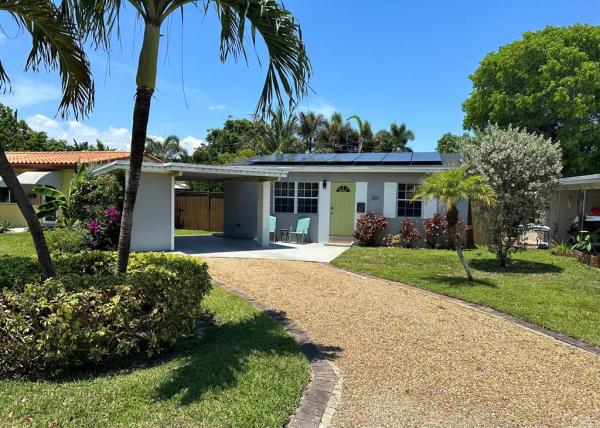 Placido Place, 201 NE 16th Ct, Fort Lauderdale, Florida 33305, image 1