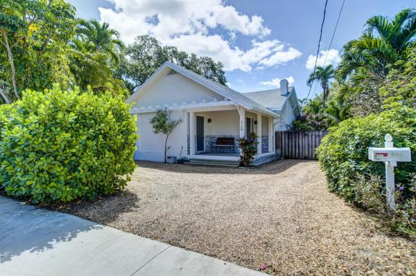 Bryan, 724 W Las Olas Blvd, Fort Lauderdale, Florida 33312, image 1