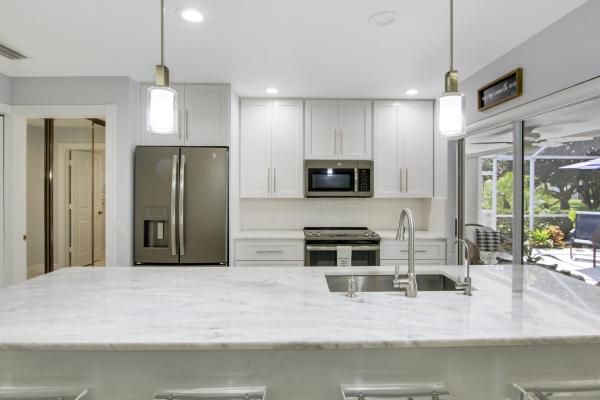 Sun Terrace At The Oaks, 5701 Red Oak Ct, Palm Beach Gardens, Florida 33410, image 2