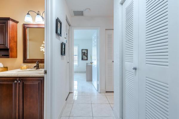 Palm Chase Lakes, 10027 Andrea Ln, Boynton Beach, Florida 33437, image 3