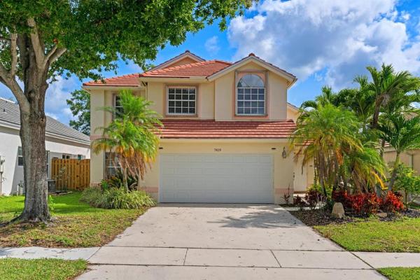 Asheville Park At Lake Charleston, 7419 Ashley Shores Cir, Lake Worth Beach, Florida 33467, image 1