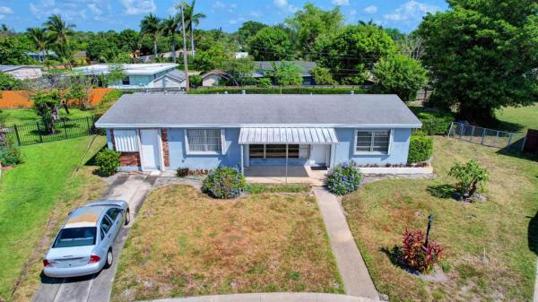 Seminole Manor, 6321 Nowata Cir, Lake Worth Beach, Florida 33462, image 1