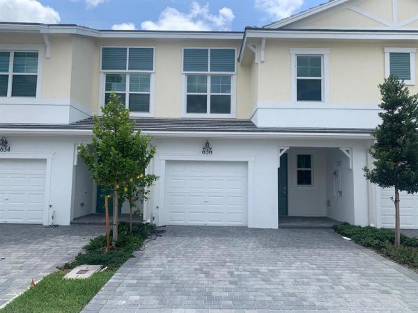 Sandpiper Pointe, 636 Parsons Way, Deerfield Beach, Florida 33442, image 1