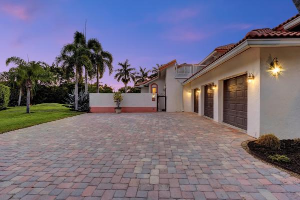 Winding Lake Estates At Loggers Run, 21138 Castlewood Dr, Boca Raton, Florida 33428, image 1