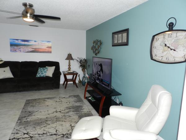 Golden Lakes Village, 145 Lake Nancy Ln #225, West Palm Beach, Florida 33411, image 1