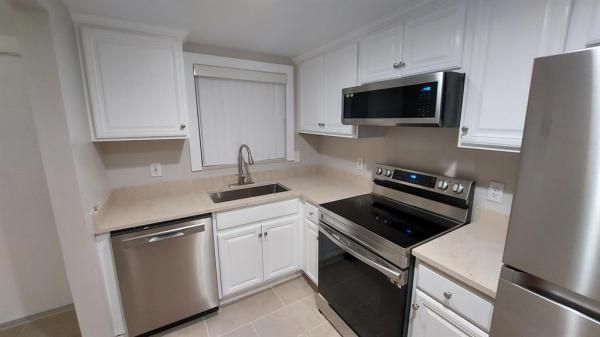 Jamestown, 1638 Embassy Dr #102, West Palm Beach, Florida 33401, image 1