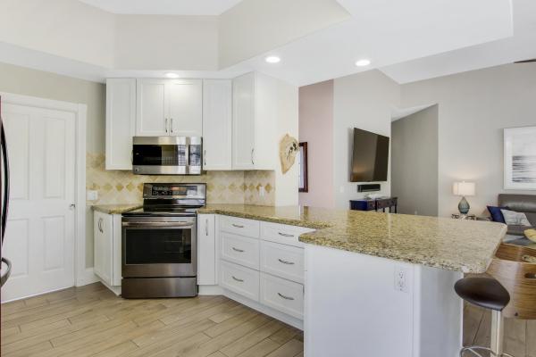 Oaks East, 451 Kelsey Park Dr, Palm Beach Gardens, Florida 33410, image 2