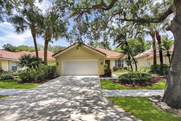 Oaks East, 451 Kelsey Park Dr, Palm Beach Gardens, Florida 33410, image 1