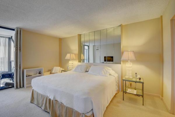Lakewood Midrise At Boca West Country Club, 7754 Lakeside Blvd #451, Boca Raton, Florida 33434, image 2