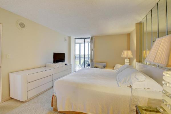 Lakewood Midrise At Boca West Country Club, 7754 Lakeside Blvd #451, Boca Raton, Florida 33434, image 1