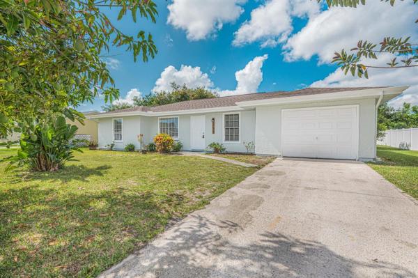 Parks Edge, 255 SW Bridgeport Dr, Port St. Lucie, Florida 34953, image 1