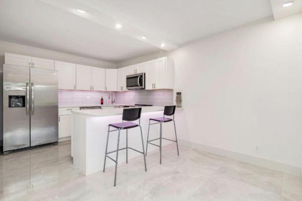 Pine Ridge North 1, 519 Shady Pine Way #C1, Greenacres, Florida 33415, image 1