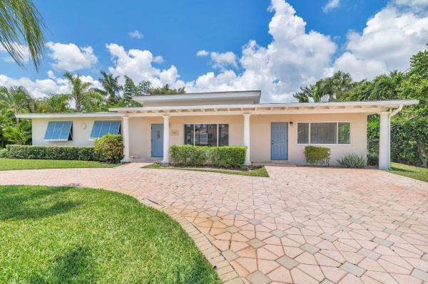 Lake Clarke West, 7821 Edgewater Dr, Lake Clarke Shores, Florida 33406, image 1