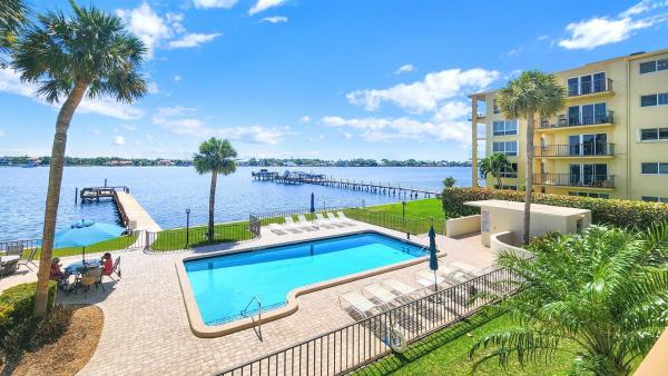 Hidden Banyan, 1202 S Lake Dr #204, Lantana, Florida 33462, image 1